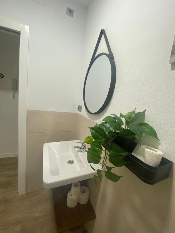 Family Apartment In Triana Севілья Екстер'єр фото