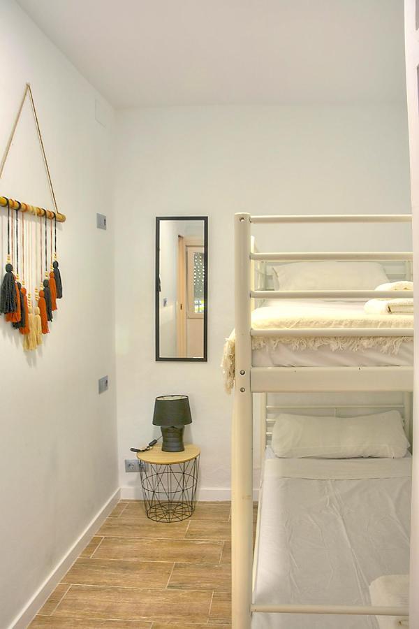 Family Apartment In Triana Севілья Екстер'єр фото